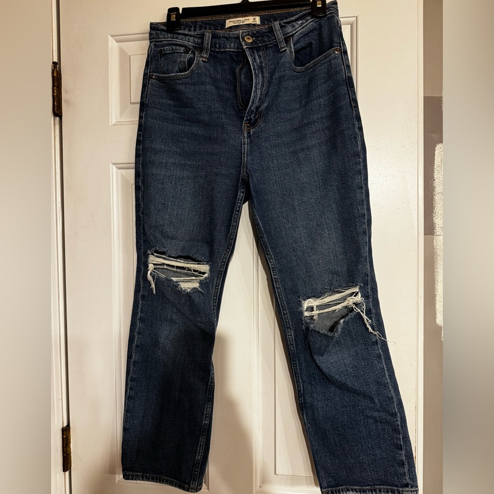 Abercrombie & Fitch Ankle Straight Ultra High Rise Distressed Jeans